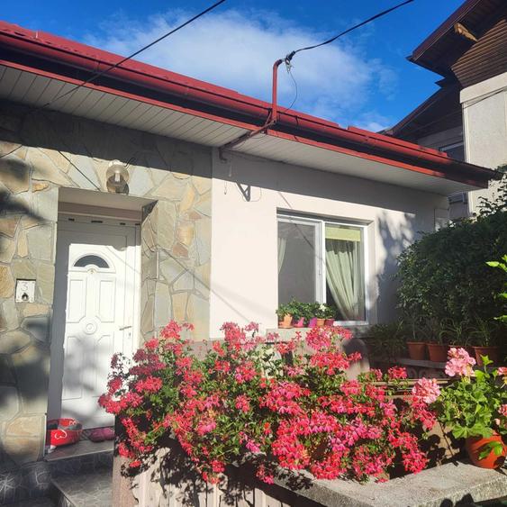 Casă cu 4 camere în Ultracentral