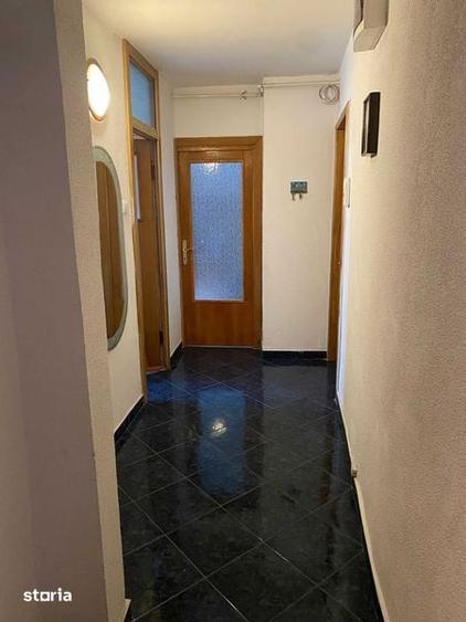 Apartament cu 3 camere decomandat în 9 Mai