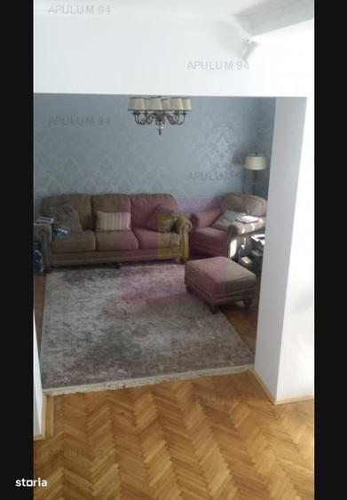 Casă cu 4 camere în Drumul Sării