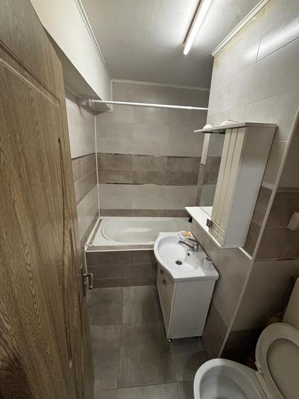 Apartament cu 2 camere semidecomandat în Pantelimon