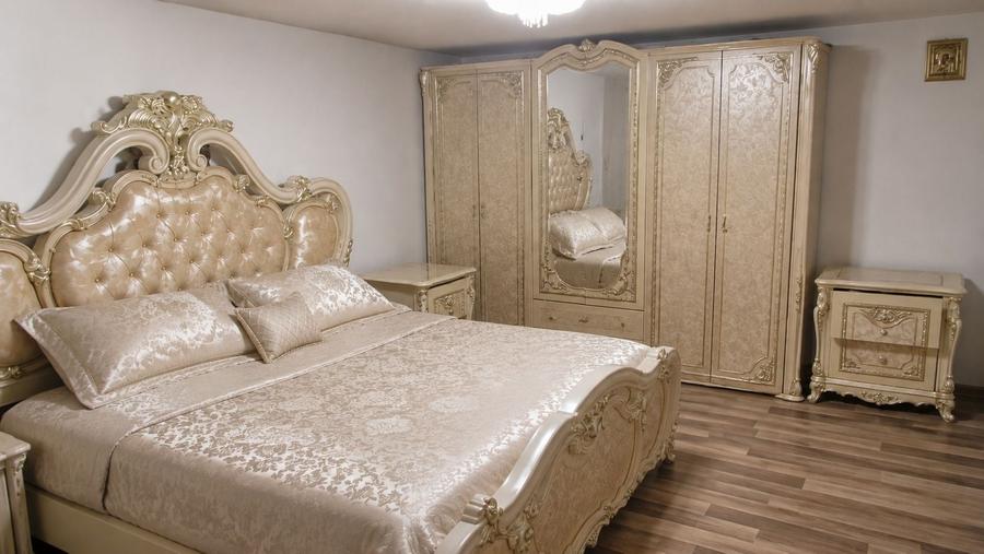 Casă cu 4 camere cu Teren 1000 Mp în Cicănești