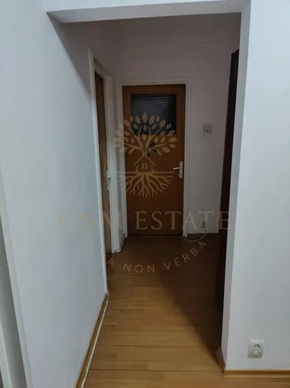 Apartament cu 3 camere decomandat, mobilat în Drumul Taberei
