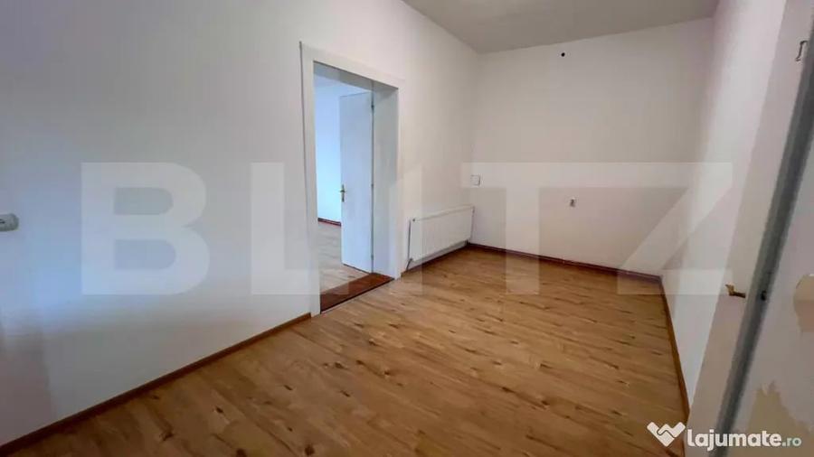 Spațiu comercial, de 180 mp, în Central