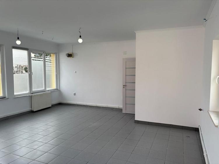Spațiu comercial, de 38 mp, în Sfântu Ilie