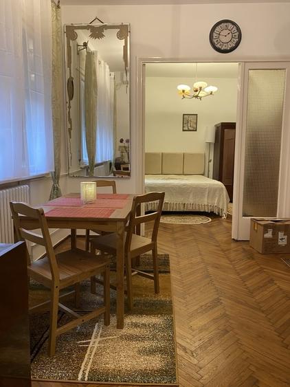 Apartament cu 3 camere semidecomandat, mobilat în Gara de Nord