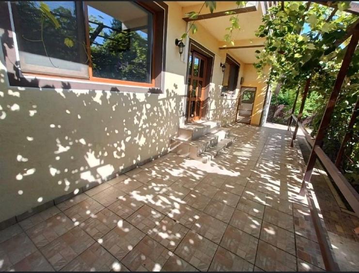 Casă individuală cu 4 camere cu Teren 750 Mp în Șendreni