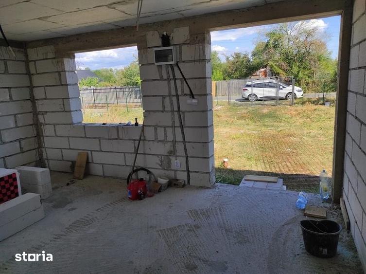 Casă cu 2 camere cu Teren 56 Mp în Orlești