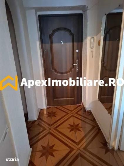 Apartament cu 2 camere decomandat în 1 Mai