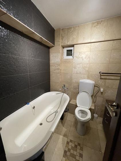 Apartament cu 3 camere decomandat în Ultracentral
