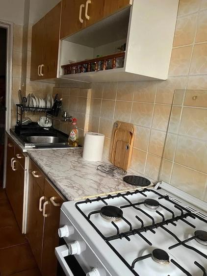 Apartament cu 2 camere semidecomandat în Pajura