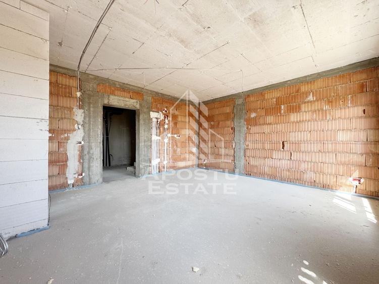 Apartament cu 2 camere semidecomandat în Giroc
