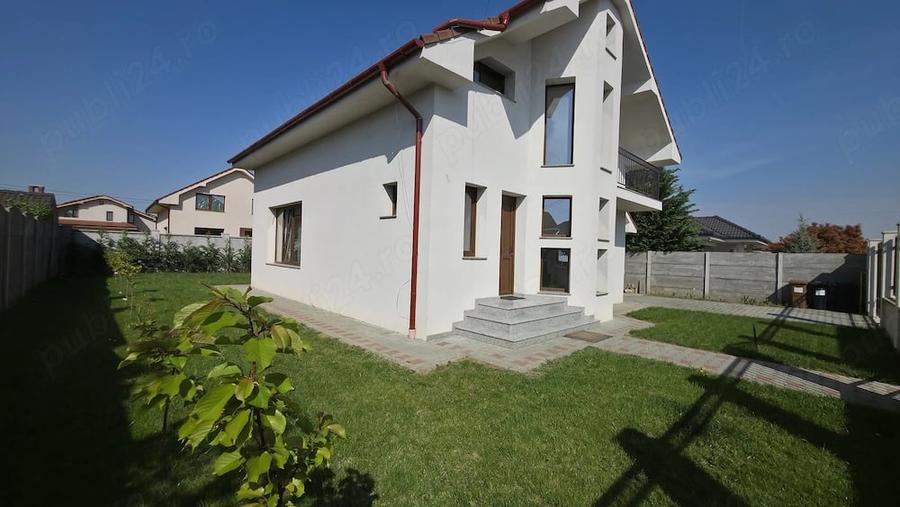 Casă cu Teren 438 Mp în Centura