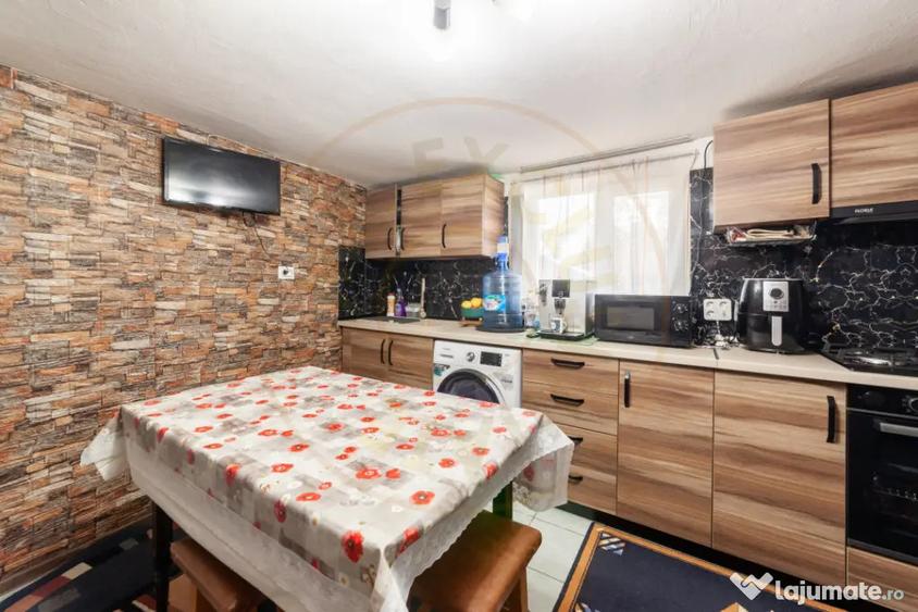 Casă cu 4 camere cu Teren 2594 Mp în Ștefănești