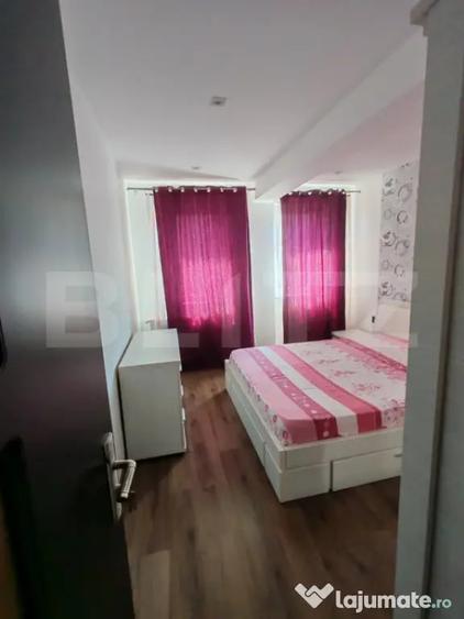 Apartament cu 3 camere decomandat în Calea Moldovei