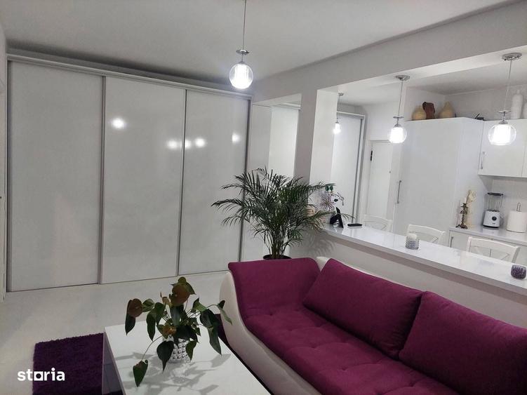 Apartament cu 2 camere semidecomandat în Luna