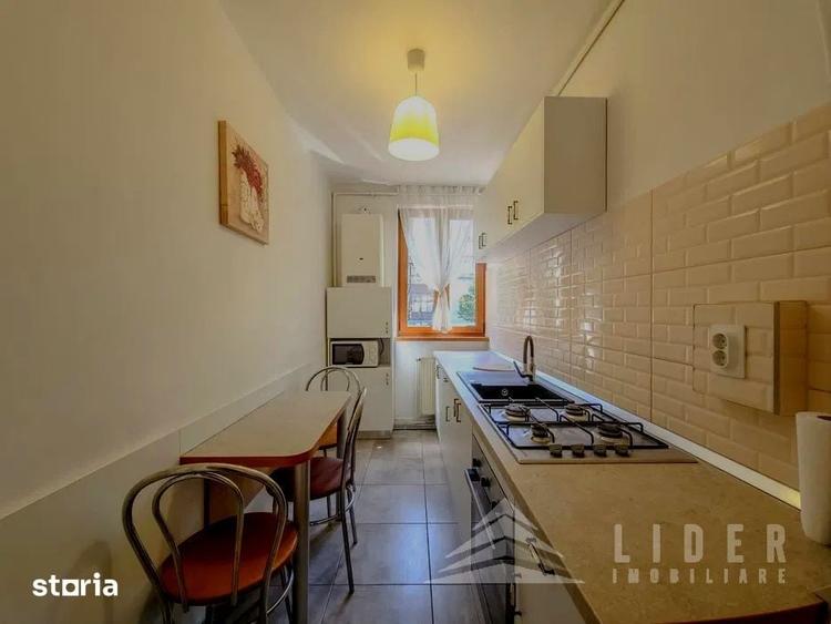 Apartament 3 camere decomandat, etaj 1, parcare in curte. - 1