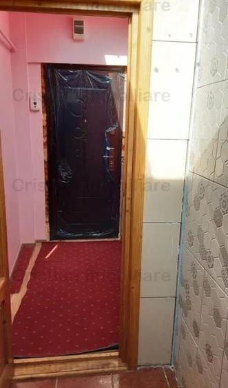 Garsonieră decomandată în Apollo