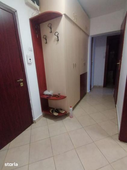 Apartament cu 2 camere decomandat în Obor