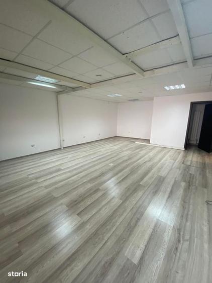 Spațiu comercial, de 100 mp, în Ultracentral