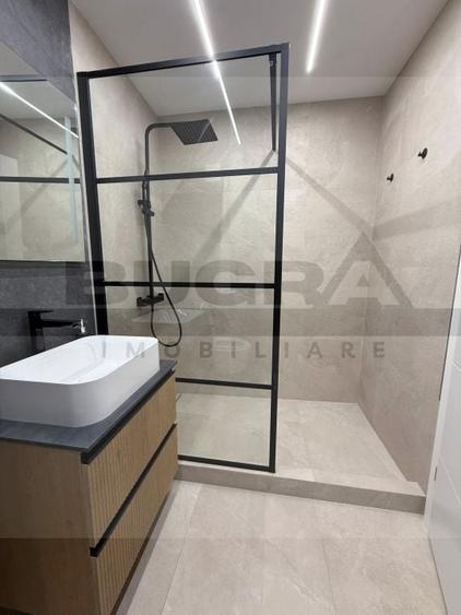 Apartament cu 2 camere semidecomandat, mobilat în Ultracentral