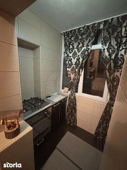 Apartament cu 3 camere decomandat, mobilat în Mărășești