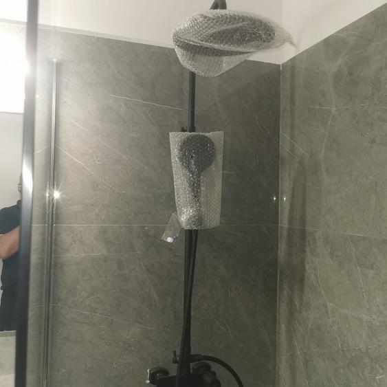 Apartament cu 2 camere decomandat în Roșu