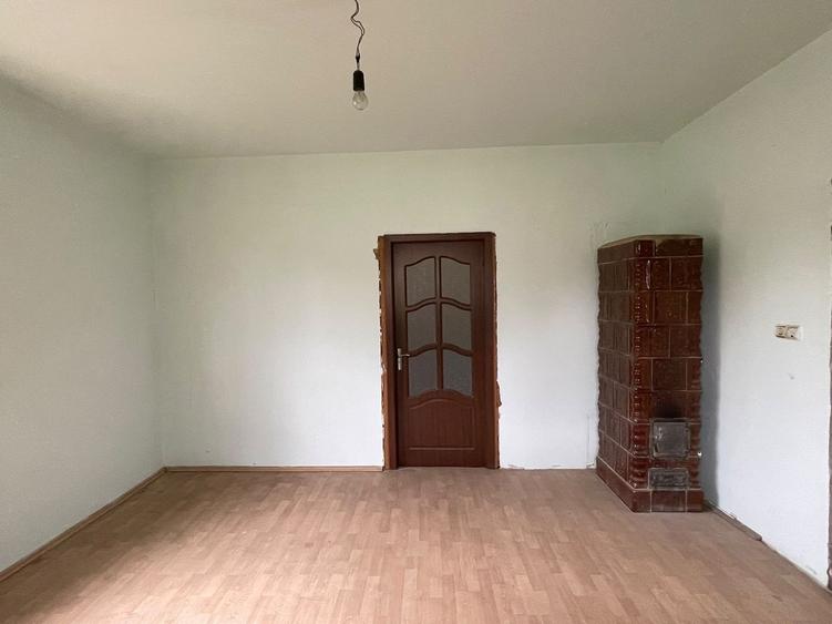 Casă individuală cu 2 camere cu Canalizare în Tomnatic