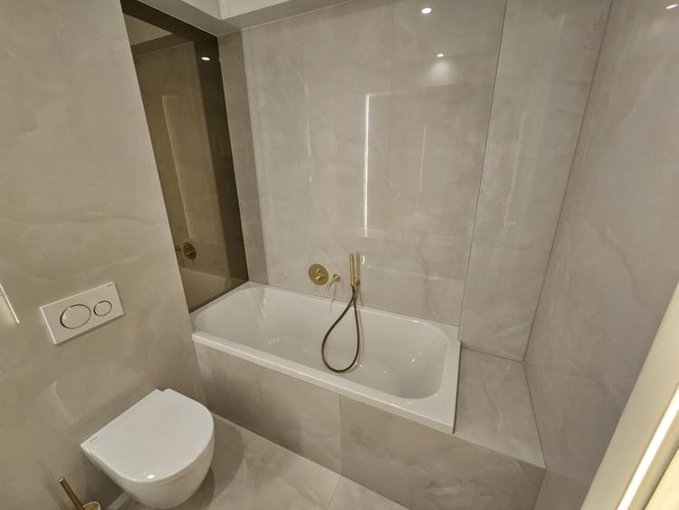 Apartament cu 3 camere semidecomandat, mobilat în Pipera