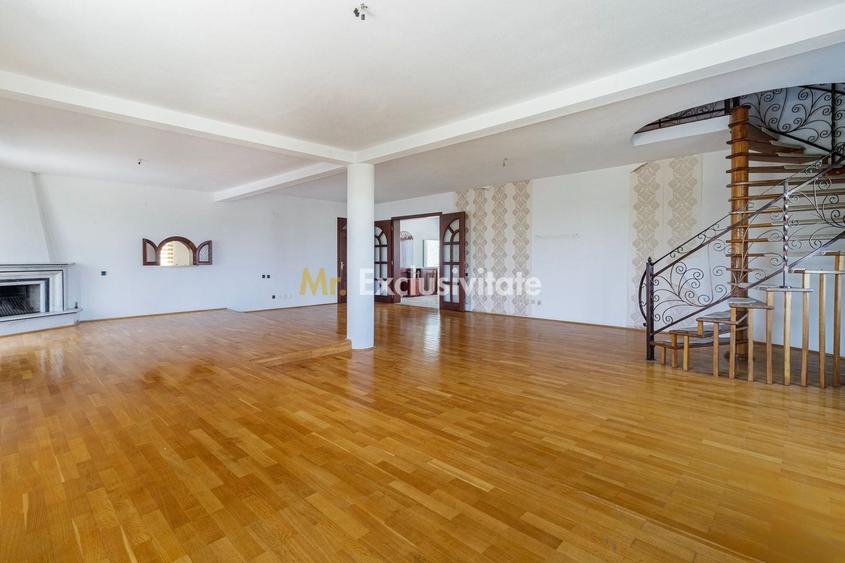 Casă individuală cu 11 camere cu Piscina în Corbeanca