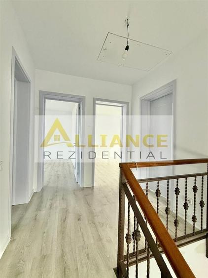 Casă individuală cu 4 camere decomandat cu Canalizare în Berceni