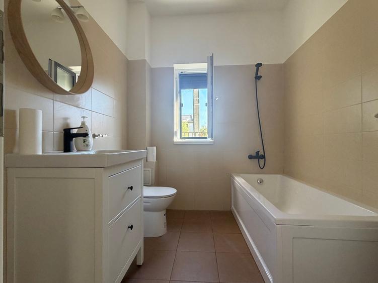 Apartament cu 3 camere decomandat în Braytim
