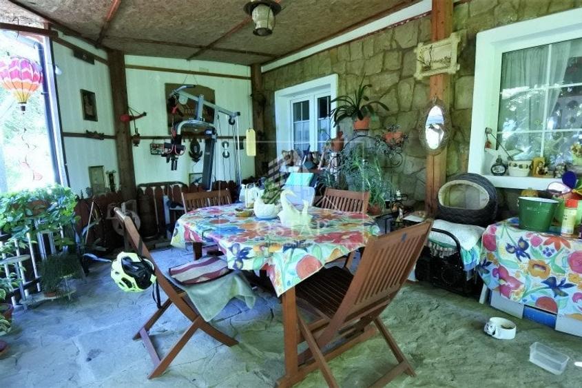 Casă individuală cu 6 camere cu Piscina în Gherăiești