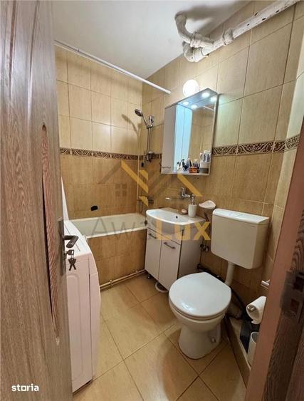 Apartament cu 3 camere în Săsar