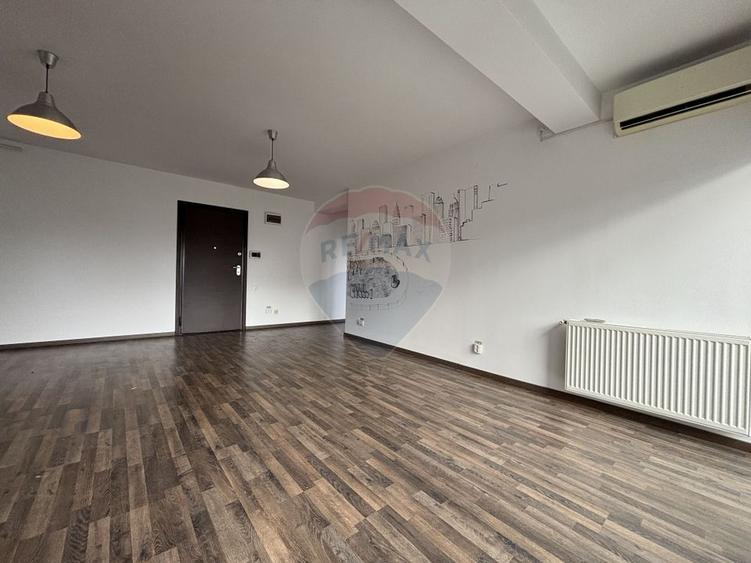 Apartament cu 2 camere decomandat în Periferie