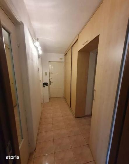 Apartament 3 camere - decomandat - 16