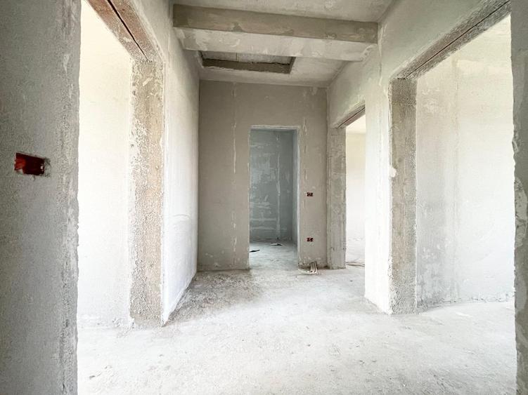 Duplex cu 5 camere cu Canalizare în Moșnița Veche