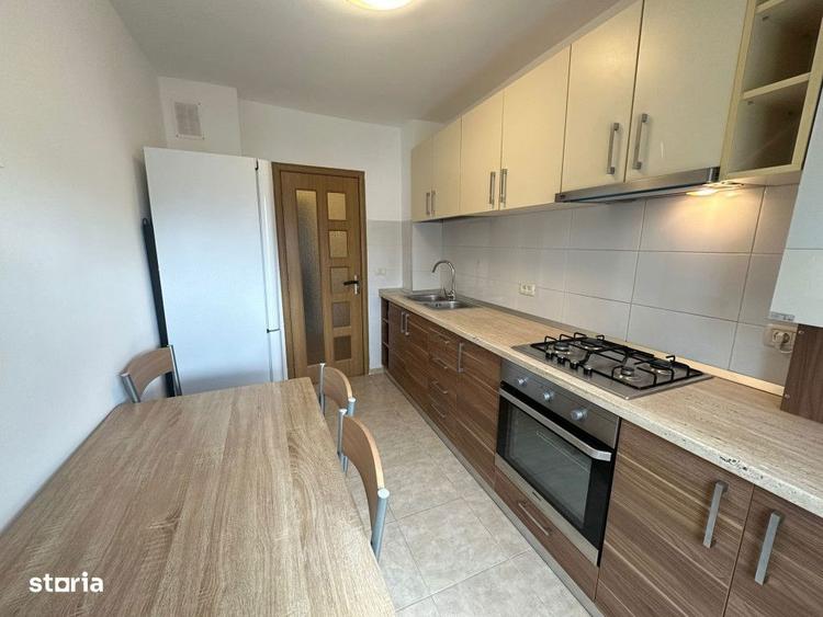 Apartament cu 2 camere decomandat, mobilat în Est
