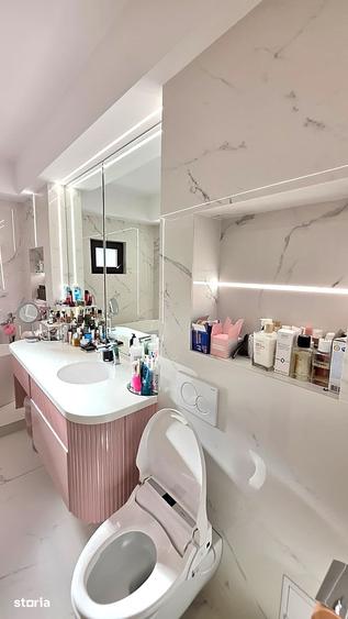 Casă cu 8 camere cu Teren 1223 Mp în Central
