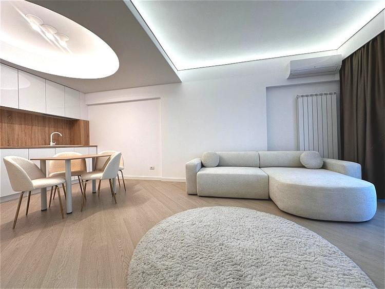Apartament cu 3 camere semidecomandat, mobilat în Pipera — fotografia 3