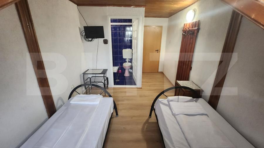Hotel/Pensiune, de 1,600 mp, în Reghin
