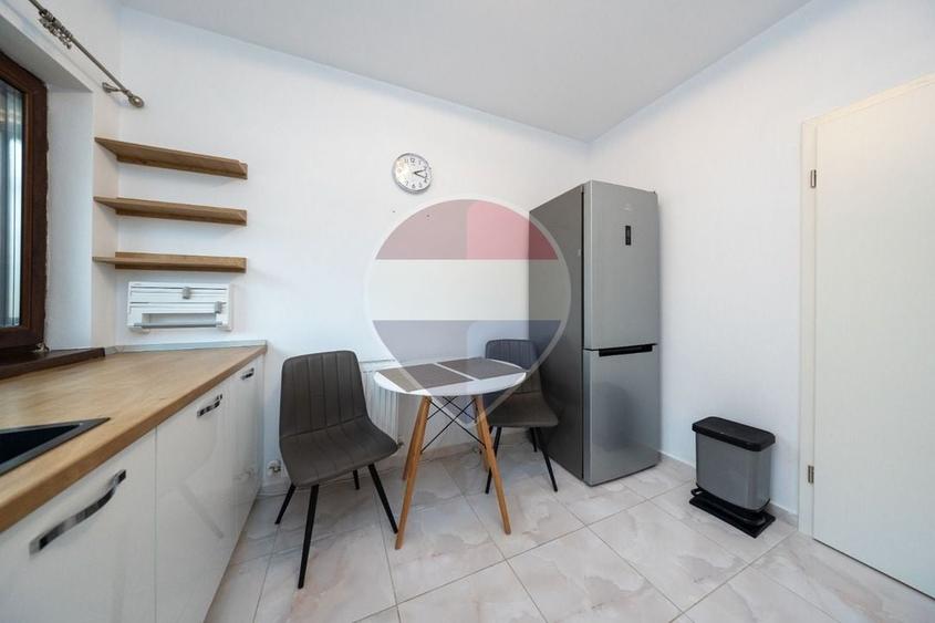 Apartament cu 2 camere, mobilat în Sânpetru