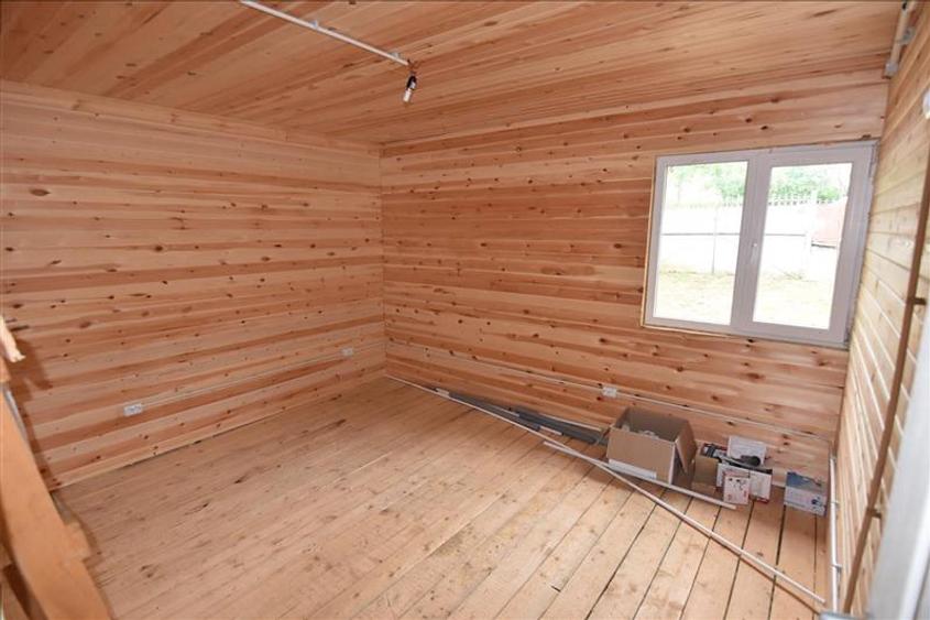 Casă individuală cu 2 camere cu Teren 3132 Mp în Almașu Mic (Balc)