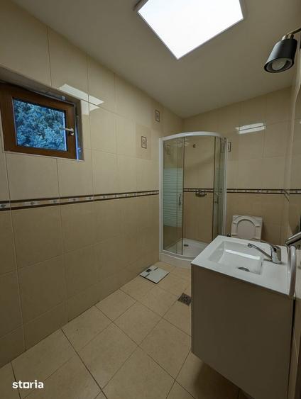 Apartament cu 4 camere decomandat în Zorilor