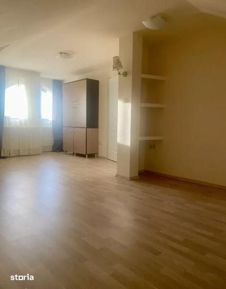 Apartament cu 3 camere în Europa
