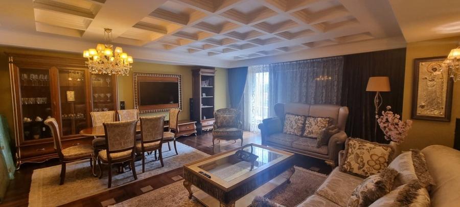 Apartament cu 3 camere decomandat, mobilat în Herăstrău