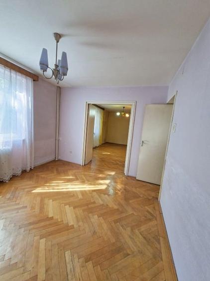 Apartament cu 3 camere decomandat în Dâmbu Pietros