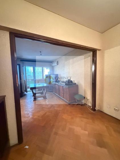 Apartament cu 2 camere circular în Sala Palatului
