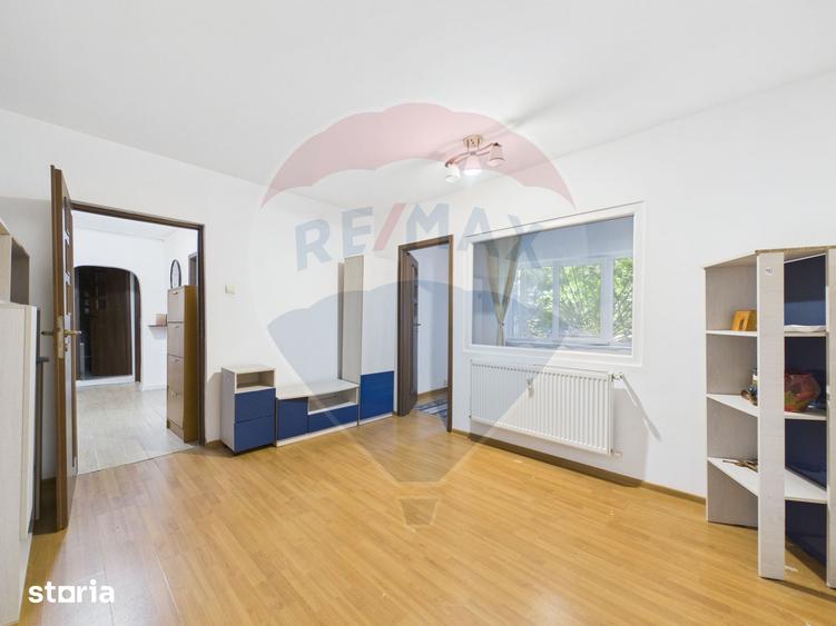 Apartament cu 6 camere, mobilat în Rahova