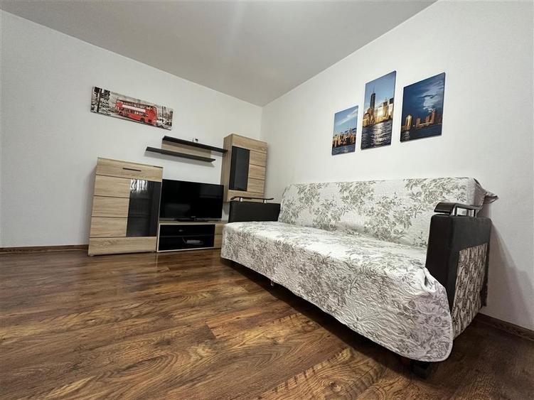 Apartament cu 2 camere decomandat, mobilat în Tătărași