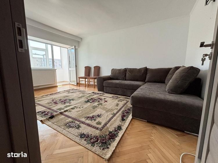 Apartament cu 3 camere decomandat în Dacia